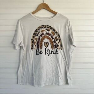 Be kind graphic Tshirt size 1XL